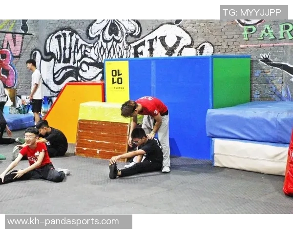 重庆街舞队在运动极限运动嘉年华中的精彩技术表现点评与分析 重庆街舞队在运动极限运动嘉年华中的精彩技术表现点评与分析