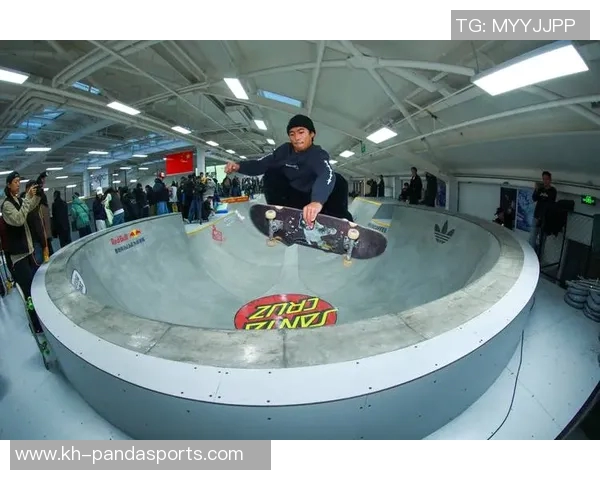 今年运动数据周磊独家分享滑板心得与技巧助你轻松掌握滑板运动的乐趣与挑战